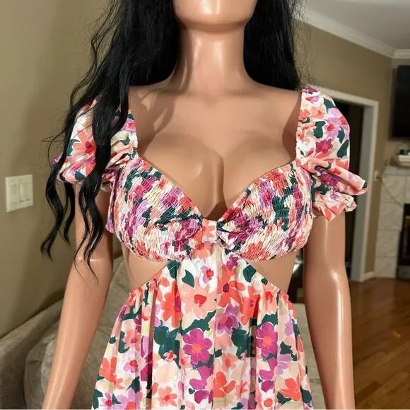 NWT floral vaca open side open back dress - Picture 4 of 12